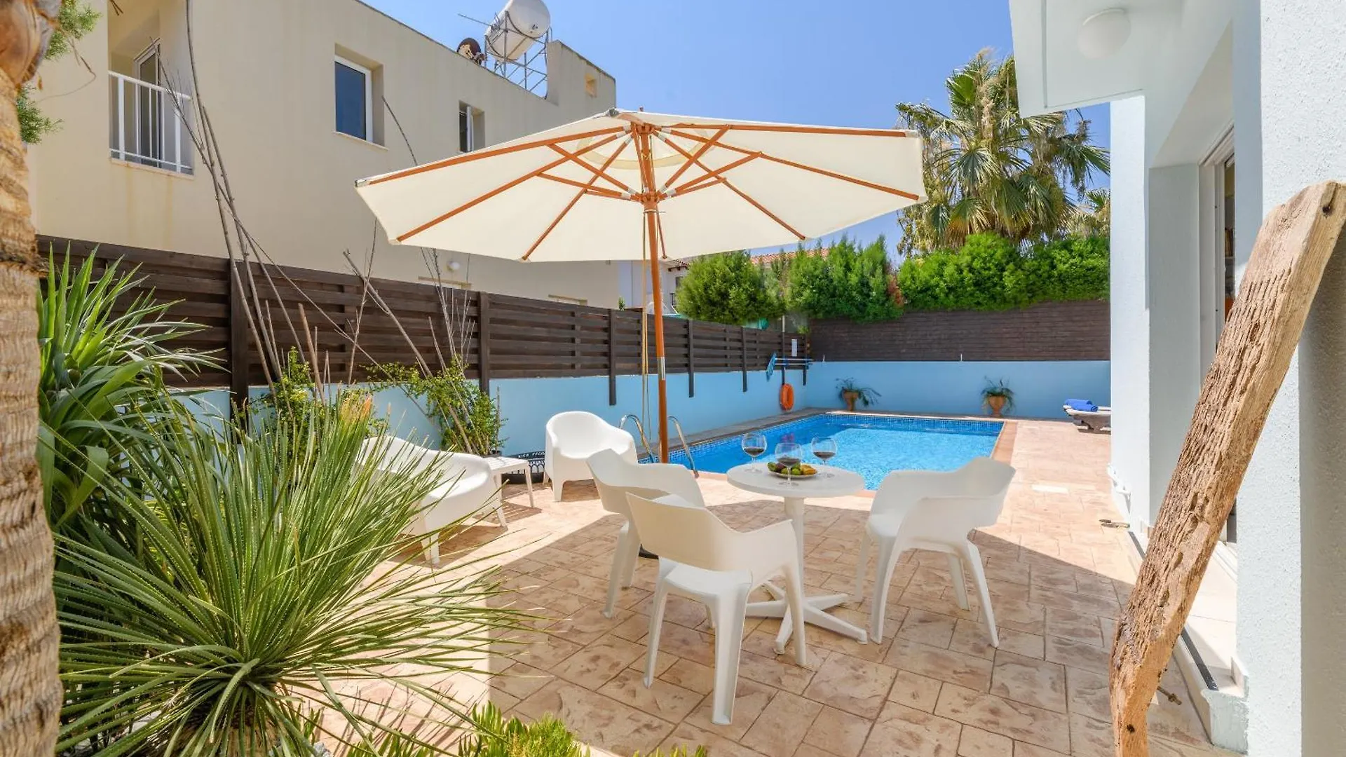 Villa Lela Serena By Ezoria Villas Protaras