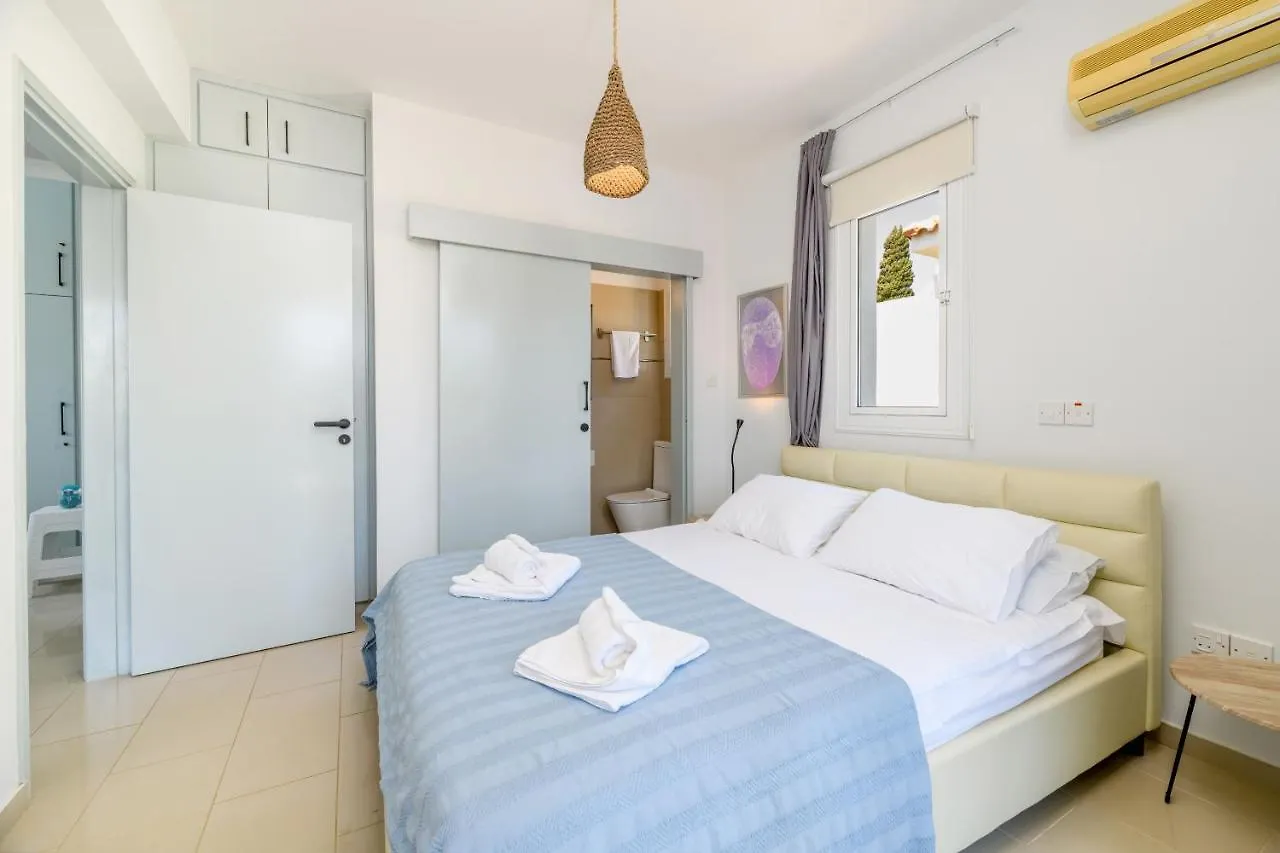 Villa Lela Serena By Ezoria Villas Protaras